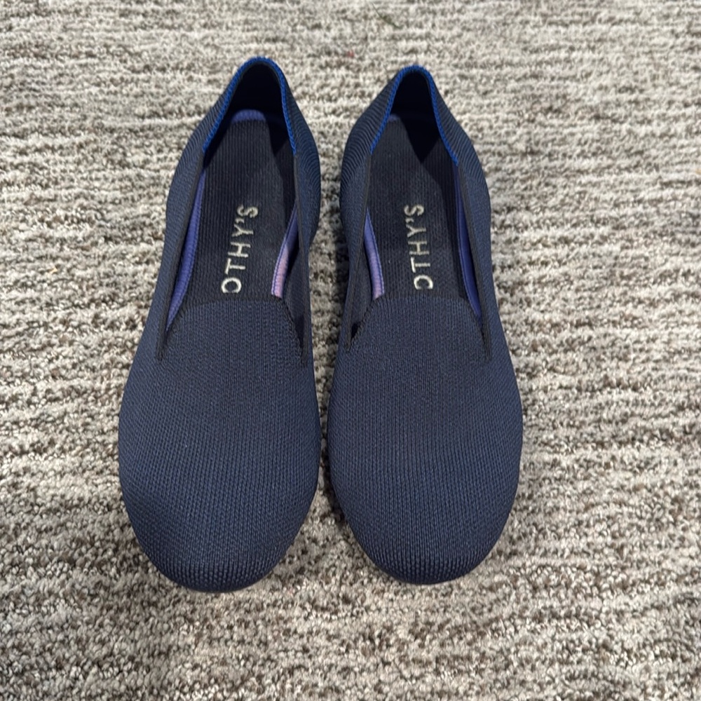 Navy Rothy’s Loafer Size 8